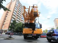 crane for Telecom shelters for mobile network